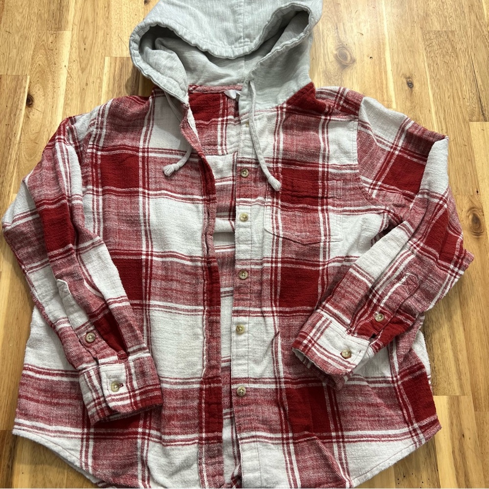 Time and Tru Red Plaid Button-Up Hoodie Shirt Women’s Small (4–6)